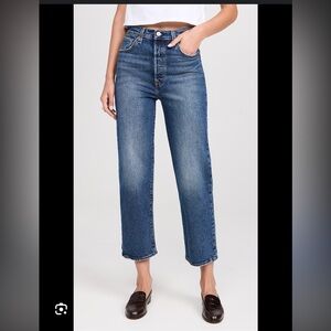 Levi’s Ribcage Straight Crop Jeans